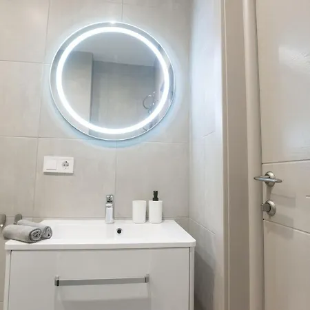 Διαμέρισμα Scandinavian Elegant Λβιβ